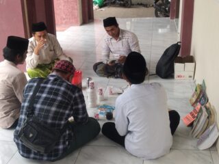 Ngopi Santai Penuh Makna: Di Saat Banyak Mahasiswa Asyik di Gawai, STAI Nurul Qadim Gencarkan Budaya Literasi
