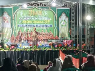 Gelar Haul KH. Mohammad Hasan dan Haflatul Imtihan ke-16 Ponpes Nurul Hasan Nadlira: Kyai Zainuri Ajak Santri Terus Belajar