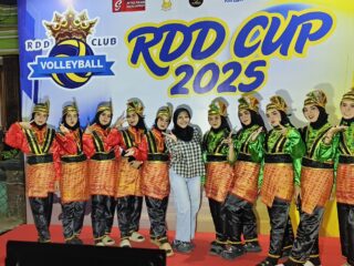 Memperingati hari kemerdekaan Republik Indonesia yang ke - 80 . Padepokan dimas kanjeng . Gelar pembukaan lomba Voleyball Rod cup 2025 . 