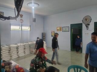 Desa Wangkal Salurkan Bantuan Pangan kepada 781 KPM