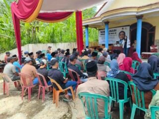 Anggota Komisi VIII DPR RI Hj. Dini Rahmania Gelar Sosialisasi Empat Pilar di Desa Tiris